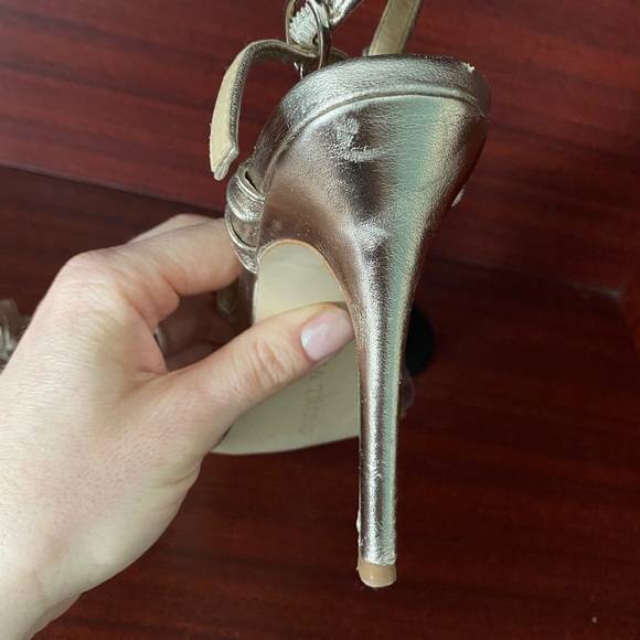 Light gold heels - Picture 2 of 6